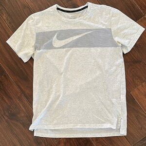 Nike Light Gray Tee with Swoosh Sz L